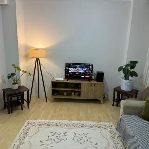 Great location and Cozy House!