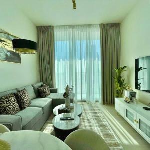Smart Home 1br In Jvc With Premium Furniture