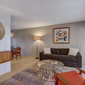 Biarritz Getaway - 1br condo downtown PS