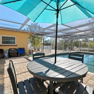 Now Booking for Summer! Mermaid Bay! Canal Front, Pool, Dock & More!