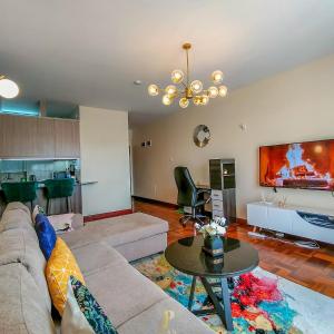 Westland Hub Fifth