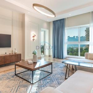 Beachfront 2BR and Assistant's Room with Sea Views Terrace, Steps From Iconic Landmarks & Amenities, The Residences South, Palm Jumeirah by Deluxe Holiday Homes