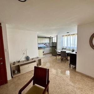 Excelente y cómodo apartamento
