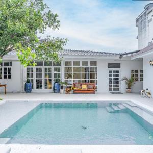 APHRODITE POOL VILLA - Old City I 7 Bed Rooms I Daily Housekeeping