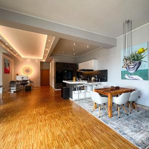 Luxurious, huge designer Loft, central Kreuzberg