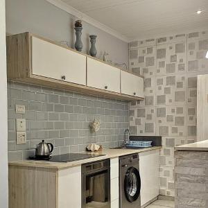 10 Coral Cove Beach Lodge