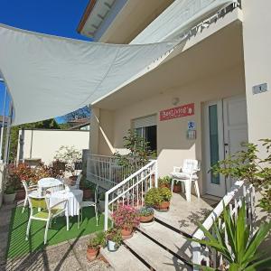 BeeLiving Room&Breakfast