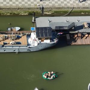 De Coaster & Aquarium Ponton