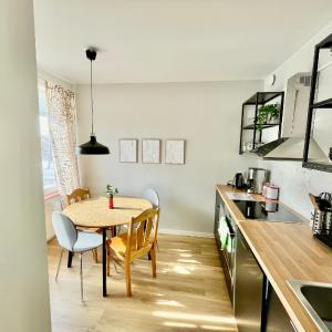 Kiva majoitus 1-4hlö, 500m keskustaan, parkkipaikka