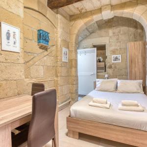 Charming & Cosy Studio in the Heart of Valletta by 360 Estates