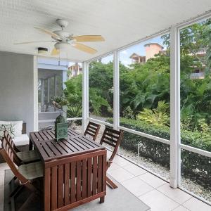 Garden view Siesta Key condo - Pickleball, 2 pools, beach access