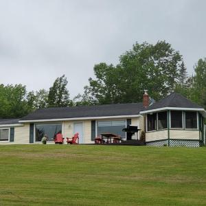 Lochaber Lakeview Cottage