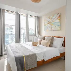 Sabrina'sCrib Apartment 2BR by Azure Residences Near Manila International Airport