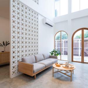 3789 Elevator Villa