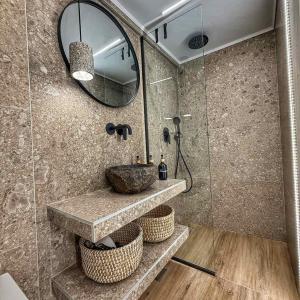 GGK Apartments