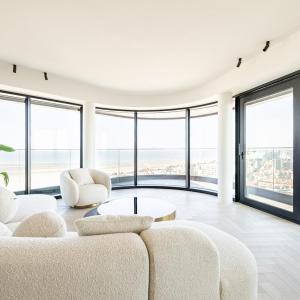Unique penthouse with sublime sea views