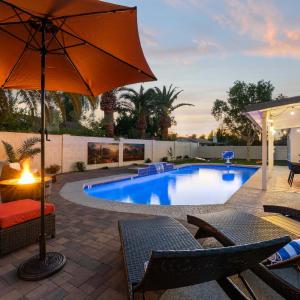 Peaceful Palm - Farmhouse Chic with Pool & Games