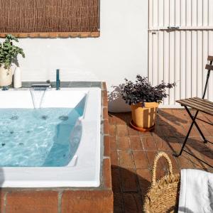 Magno Apartments Robles