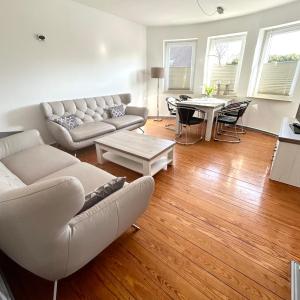 Schöne Ferienwohnung mit großem Garten