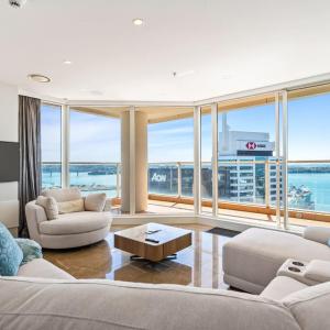 QV Stays Luxury Suite with Views Galore