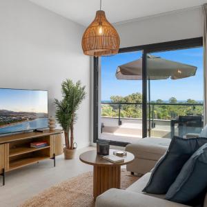Top Floor Seaview Apartment