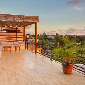 Villa Melko Stylish 4BR Villa with Pool & Rooftop Lounge