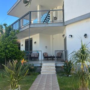 Villa Mia Mondello, 200m to beach, private parking