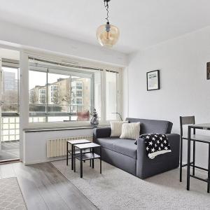 Modern and Cozy Apartment with Balcony, Free Netflix and Fast WiFi