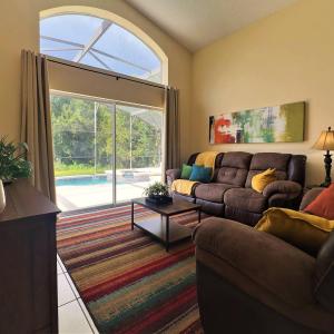 Restful 4br 3ba With Bbq, Heated Pool & Spa