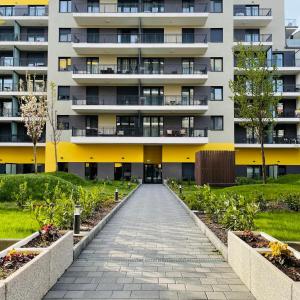 WestSide Garden Modren Family Apartment with Parking
