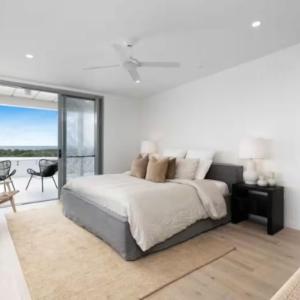 Lavish Ocean View Penthouse near the Beach