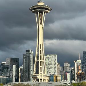 Monthly 1 BR APT Seattle Center