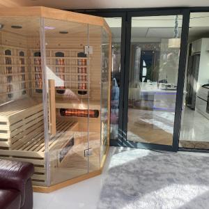 Unwind 2Bed with Garden, Sauna and Hot Tub