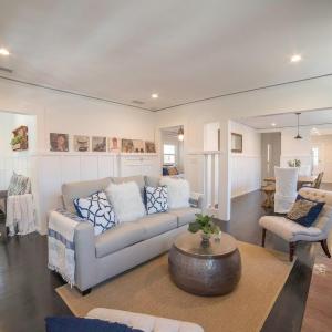 Renovated Venice Beach Craftsman - Prime Location!