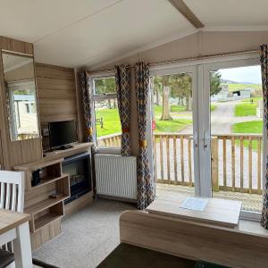 The Trout Van - Beautiful, luxury static caravan