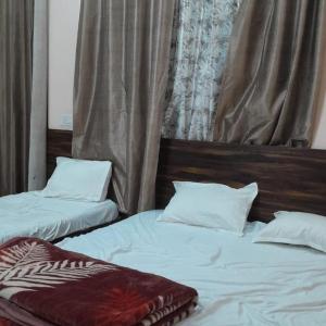 Vrindavan Baikunth Basera Home stay
