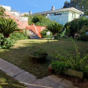 Katy's Garden, house with garden near the sea, relaxation and privacy