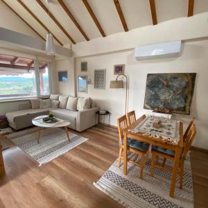 Romantic mountain cabin 10km to Skopje downtown