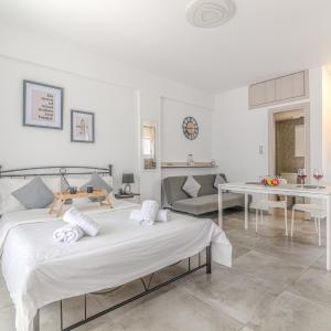 Spacious Urban Flat With Balcony