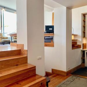 Sunny Apartment in Town with Terrace