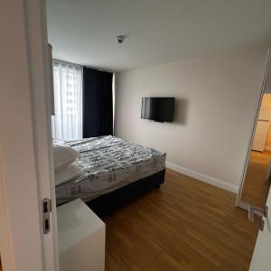 Orbi City Apartment Sea View