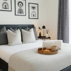 Glory Homes- City centre apartment , sleeps 7 with parking & WiFi