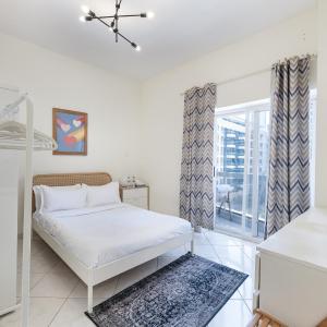 ALiving Cozy Studio with Balcony I Marina Pearl- 407