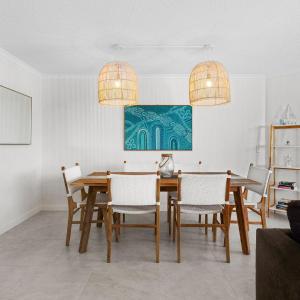 6 Parkshores Sunshine Location Location Location 100m to beach access