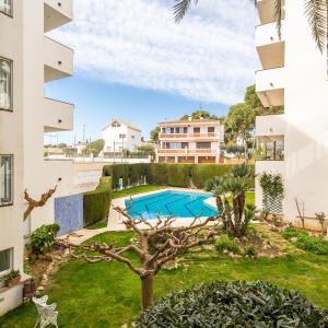 Apartment in L'Escala with Pool & Terrace