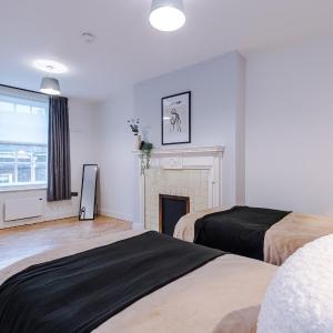 Central York Penthouse With Private Roof Terrace