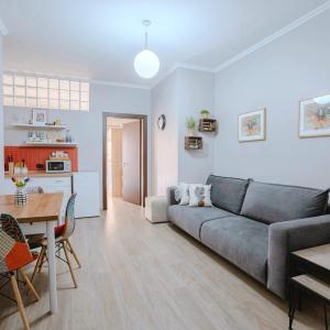 Nevila's apartment