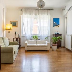 Sempione-Metro B, Vintage Apartment, AC, WiFi