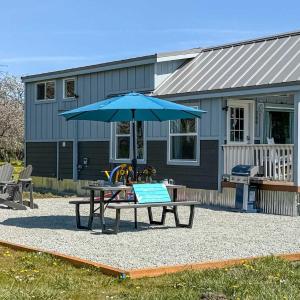 Apple Blossom Bungalow