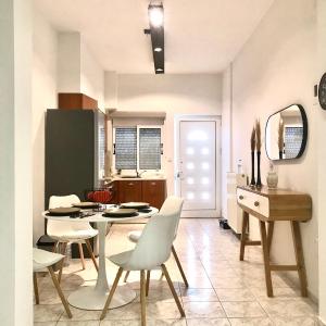 Avli House